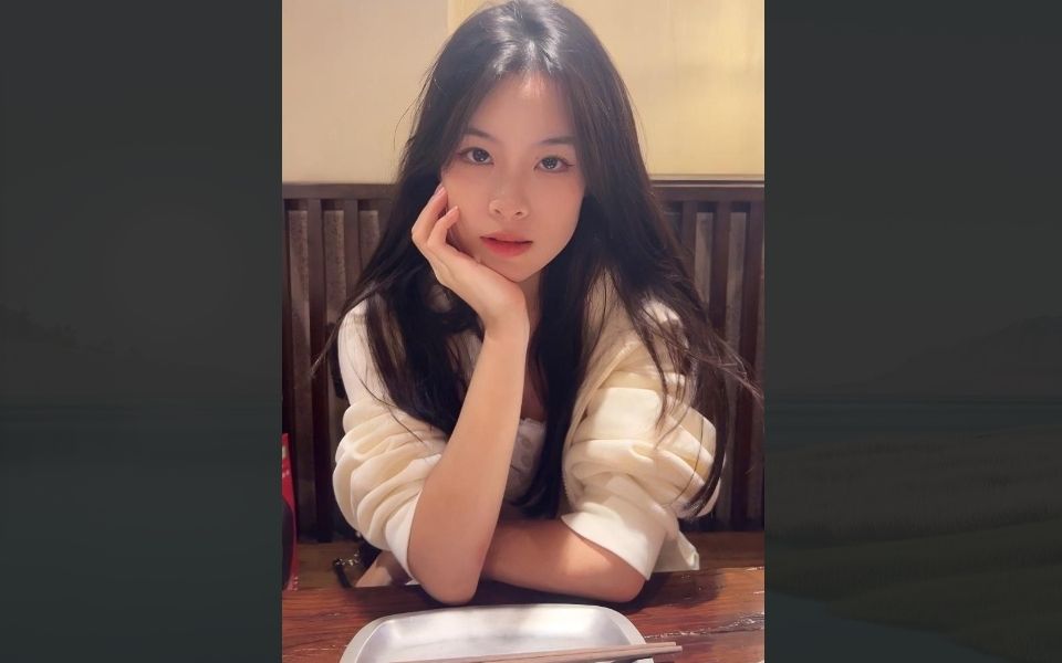 出租屋玩弄气质清纯的精神小妹